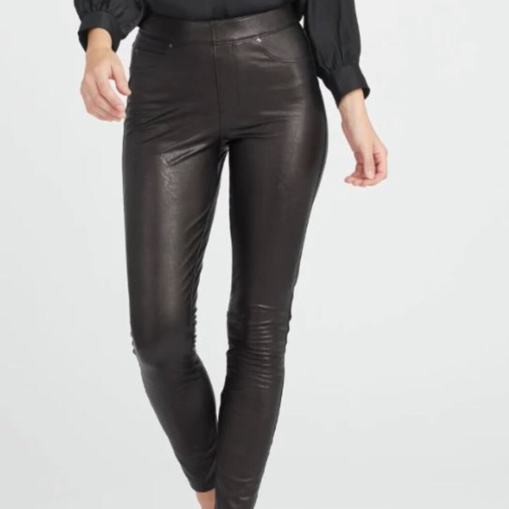 SPANX - Leather-Like Ankle Skinny Pant - Medium Petite